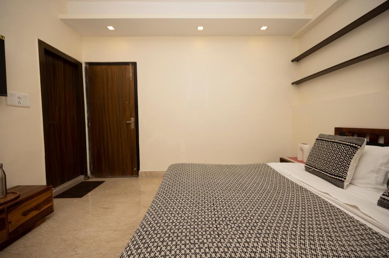 Lakeside Suites Kalkuta Zewnętrze zdjęcie